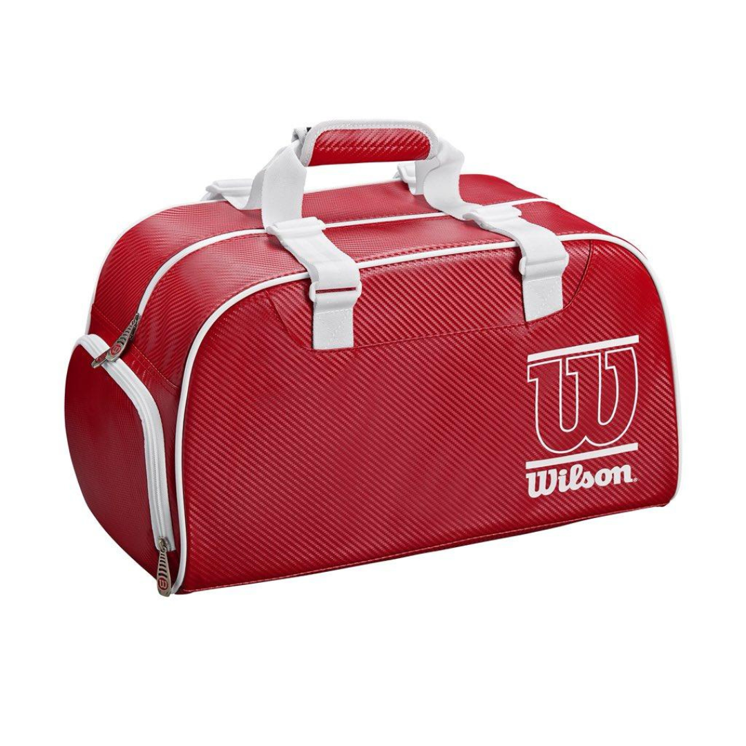 Bolso de tenis marca Wilson duffel billie jean king color rojo, con detalles en blanco.